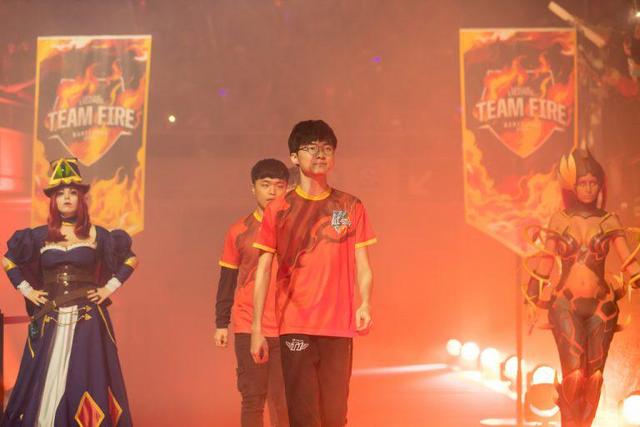 水平年轻球 水平年轻球