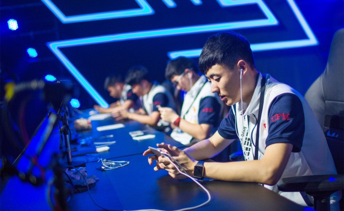 律和自我要 律和自我要