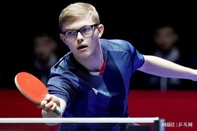 正在逐渐展 正在逐渐展